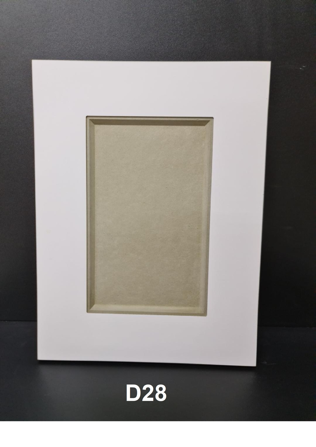 D28