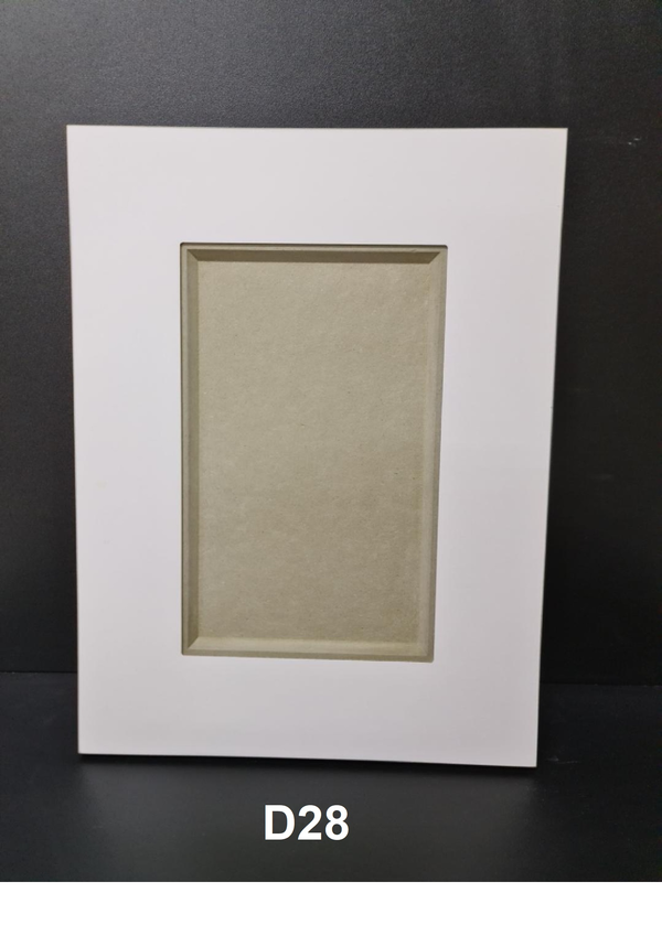 D28