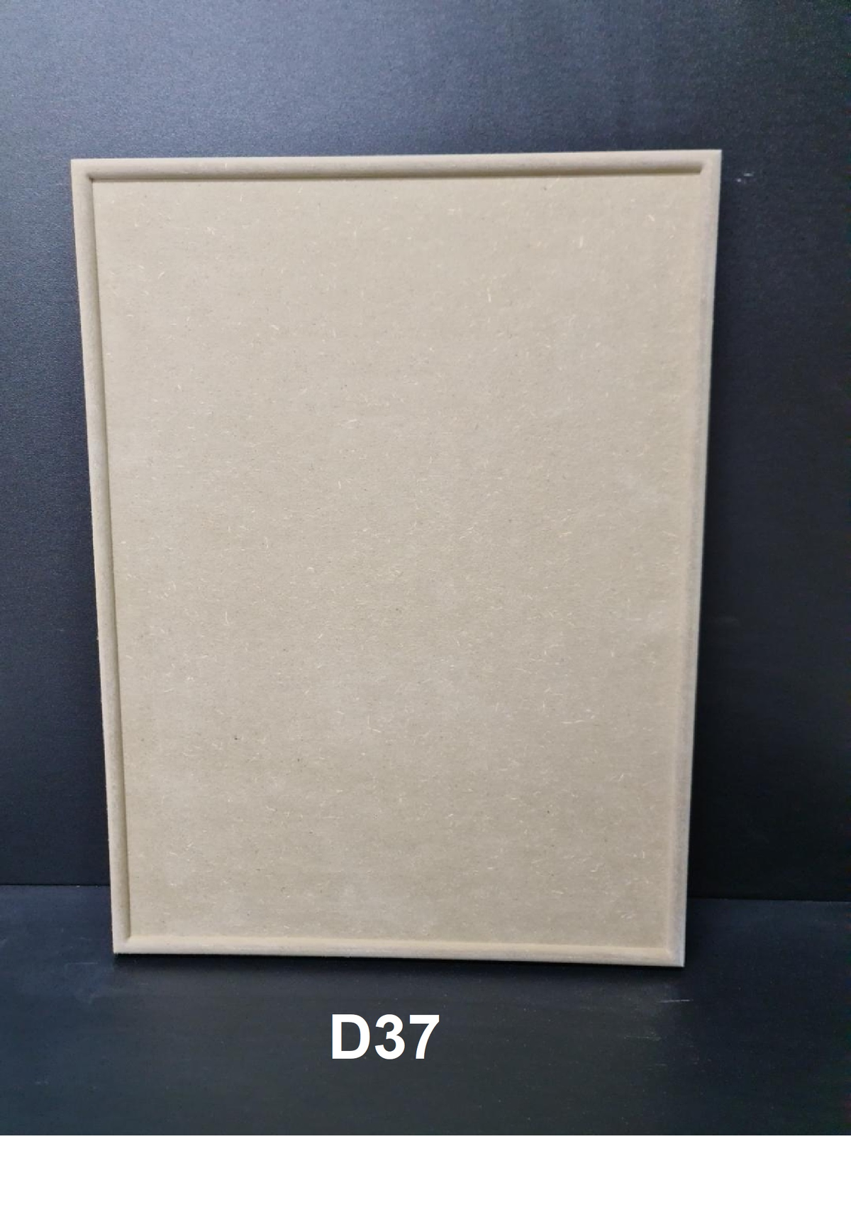 D37