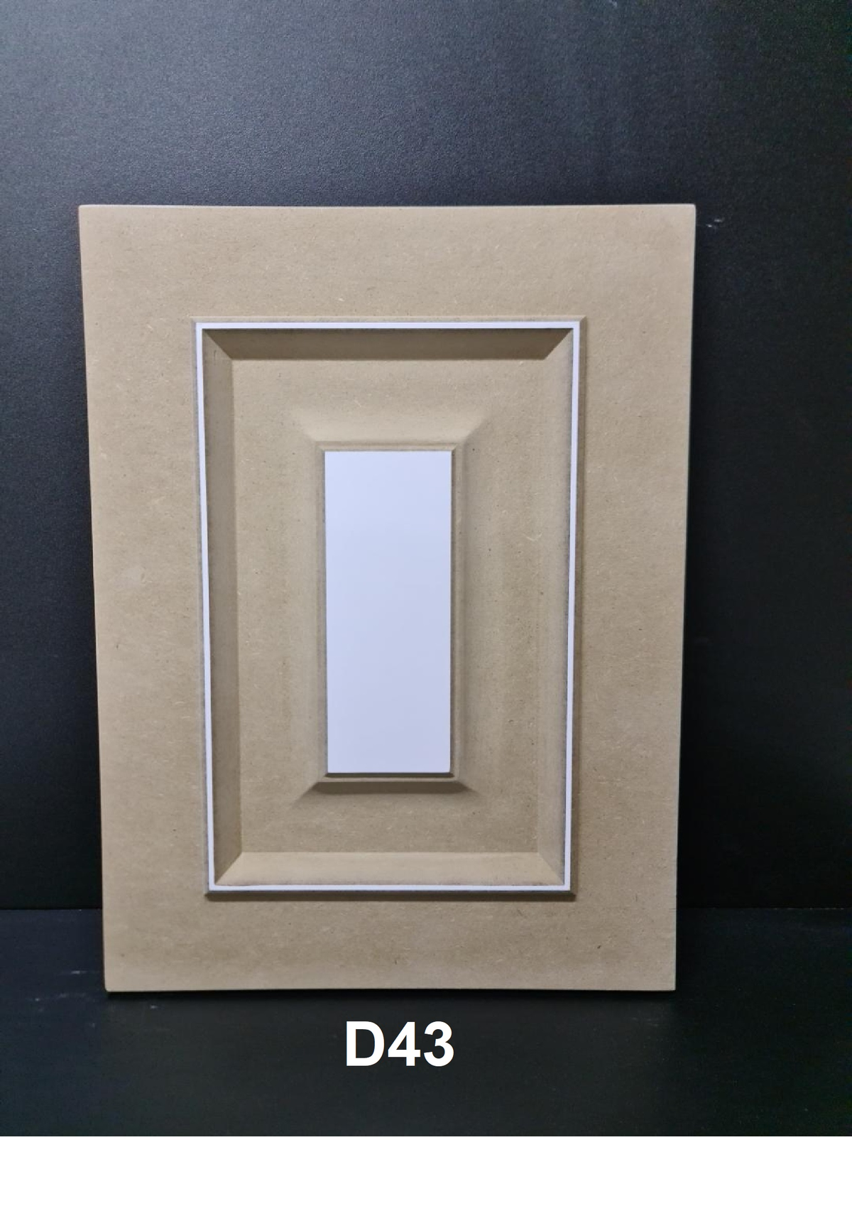 D43