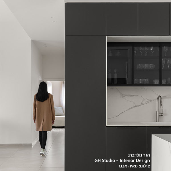 לוח UNICOLOR MDF עובי 18 ממ 1240X2750 ממ גרפיט אולטרה מט 3396