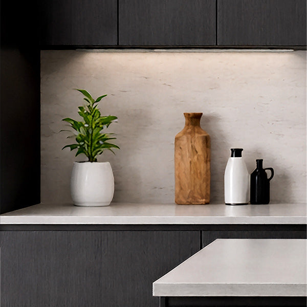 לוח UNICOLOR MDF עובי 18 ממ 1240X2750 ממ פלטינום שחור מטאלי מט